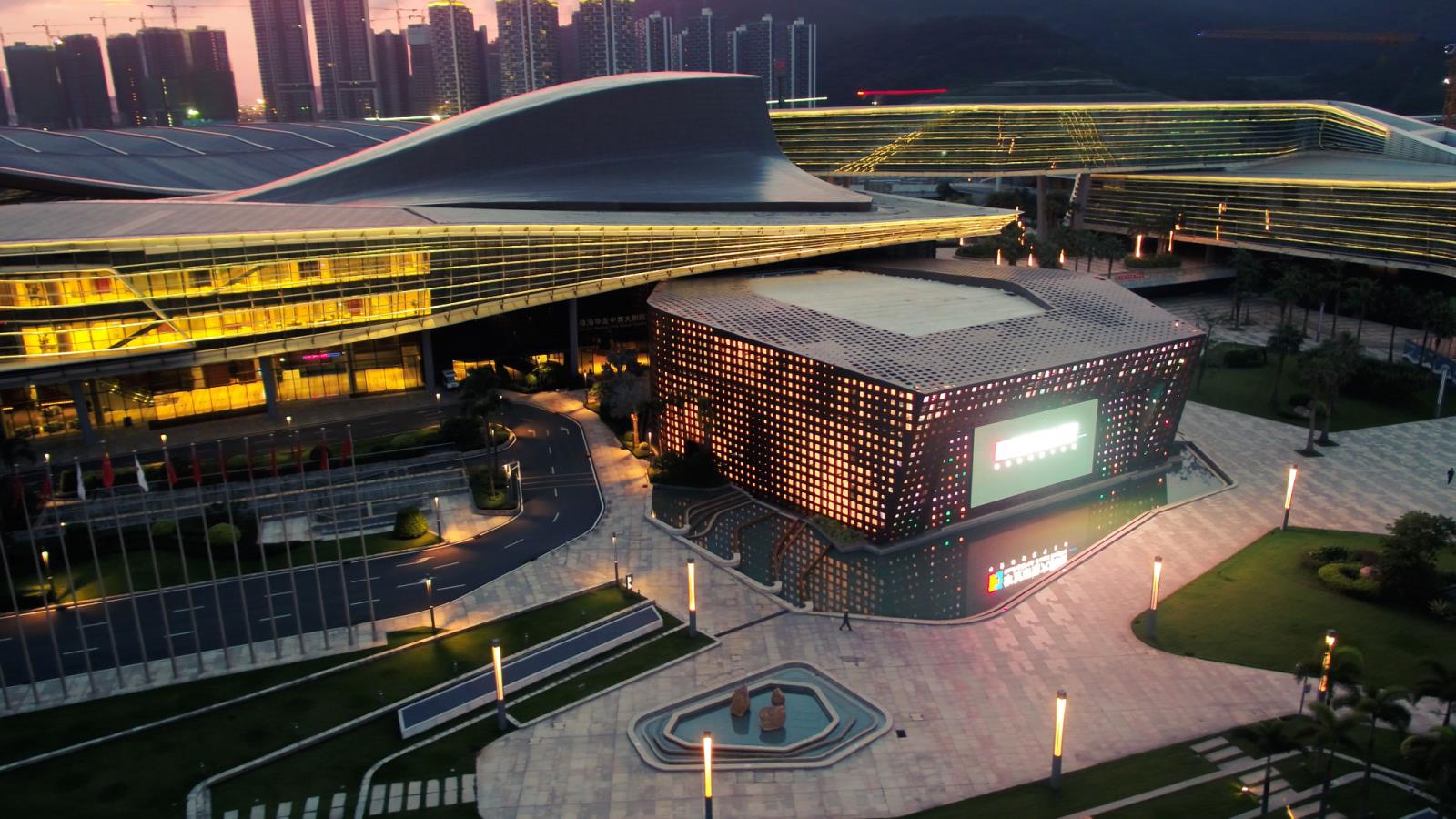 DB真人
中演大剧院.jpg